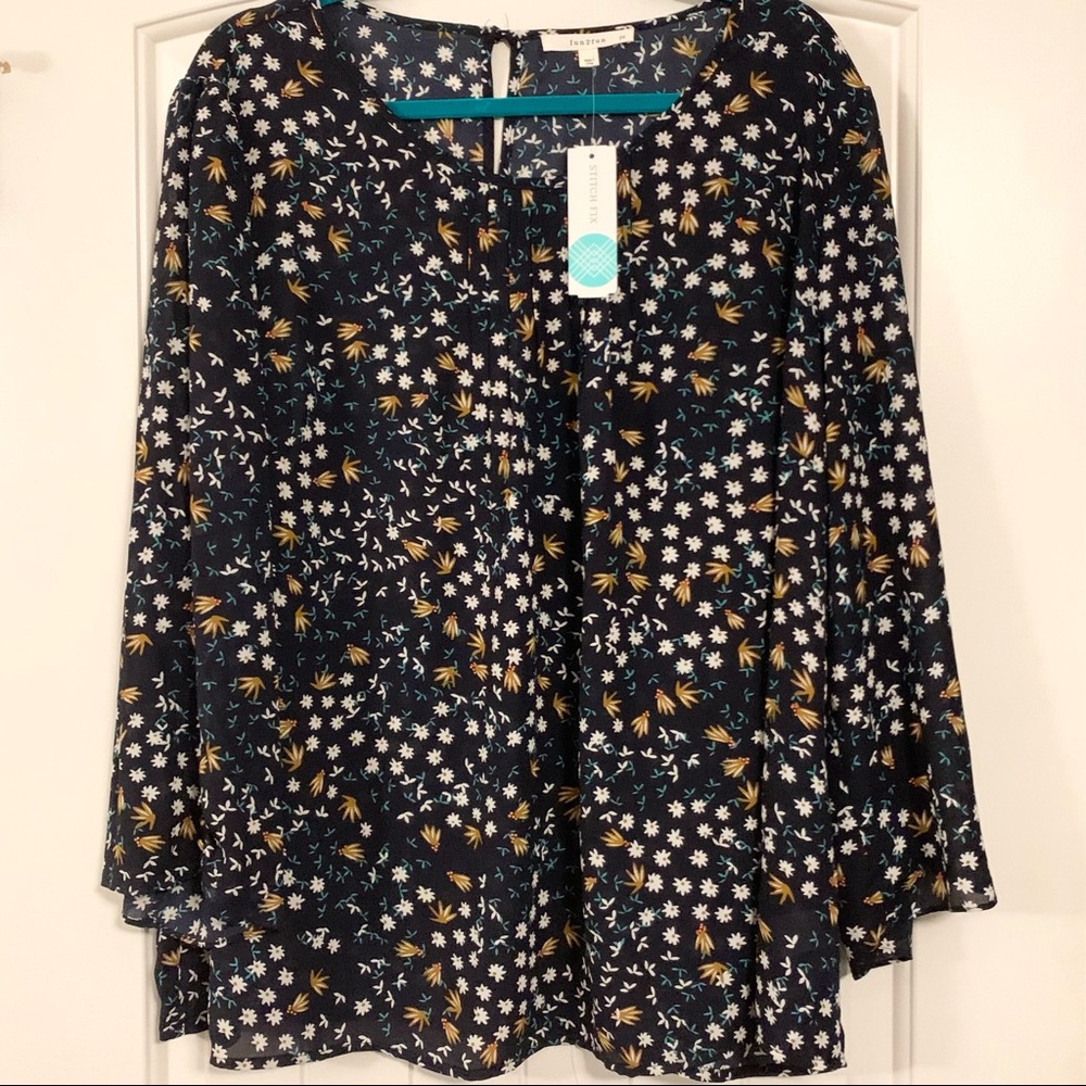 NWT Long Sleeved Floral Sheer Stitch Fix Top PLUS